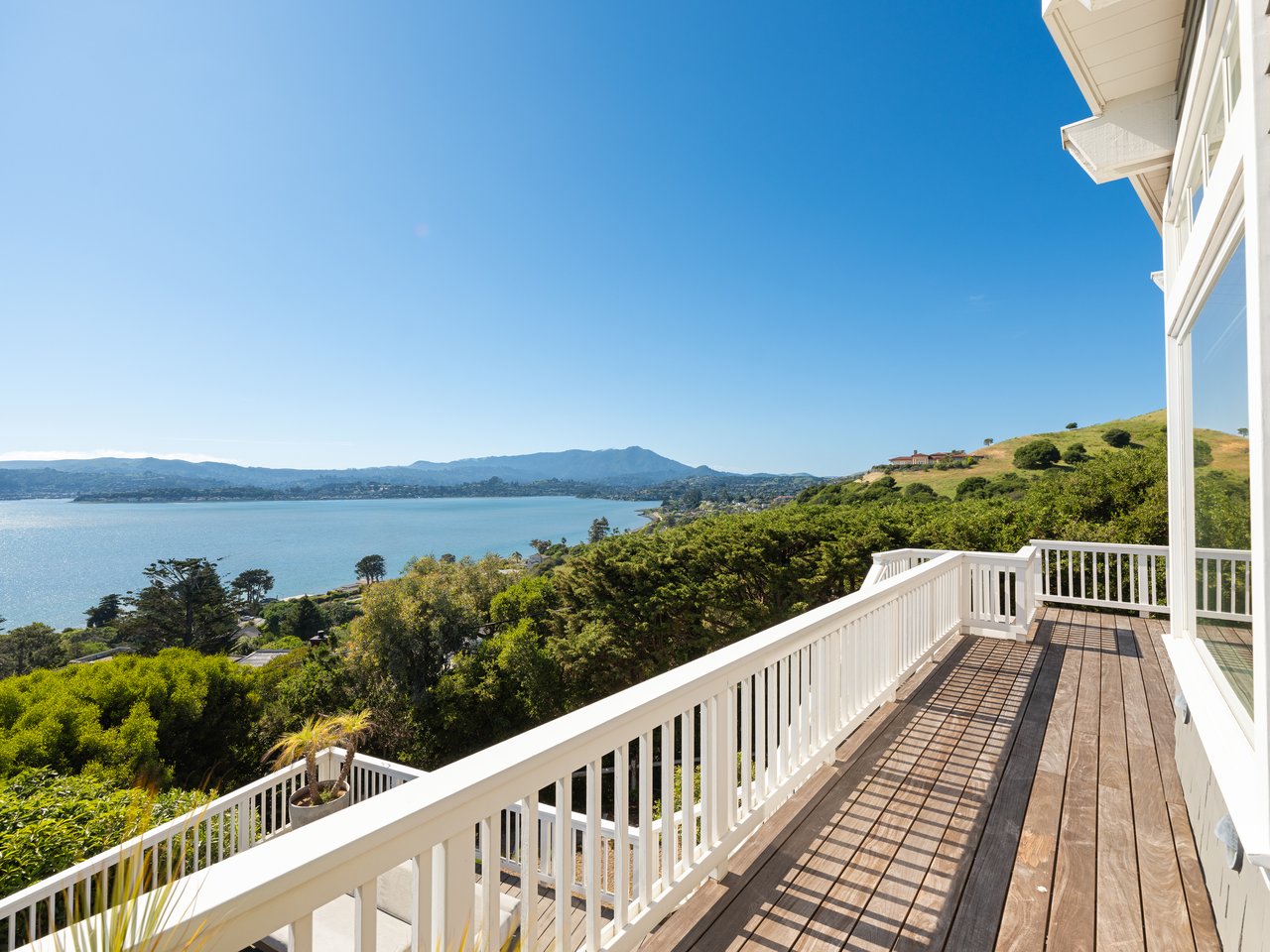 Extraordinary View Residence