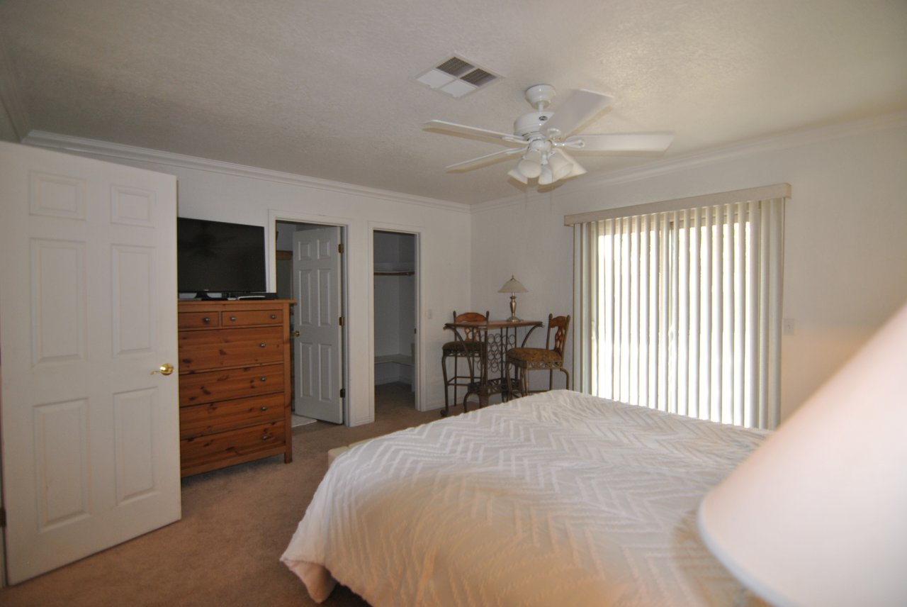 1666 Topaz Dr 