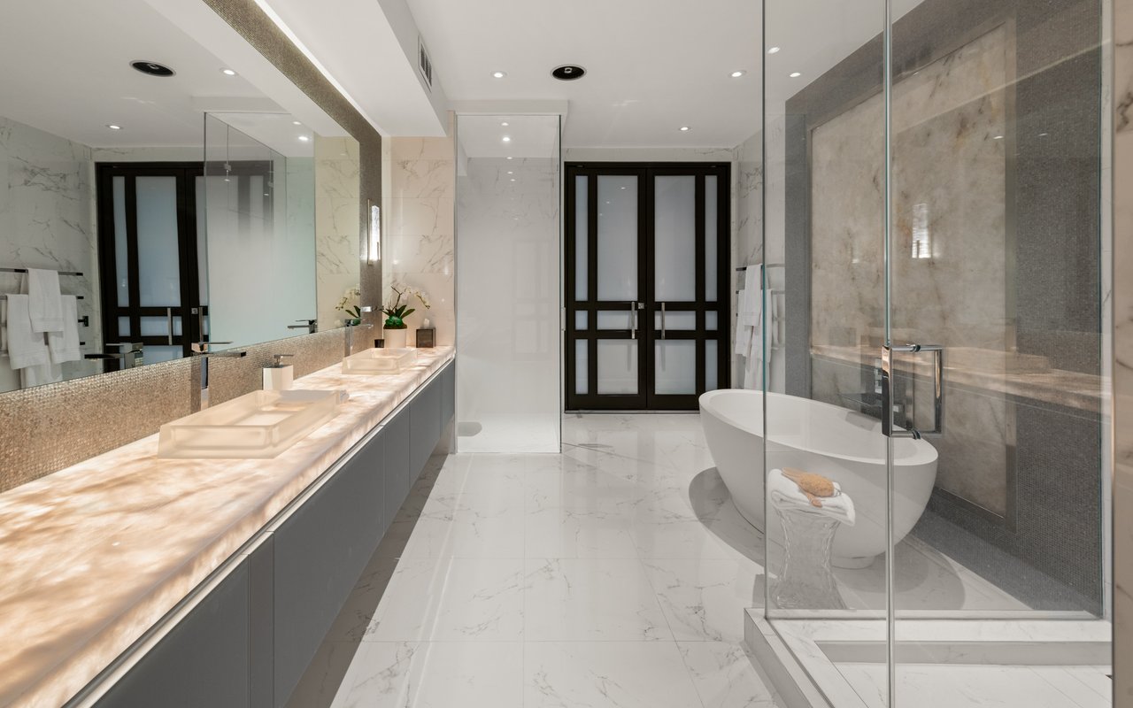 145 Channel Pointe Mall