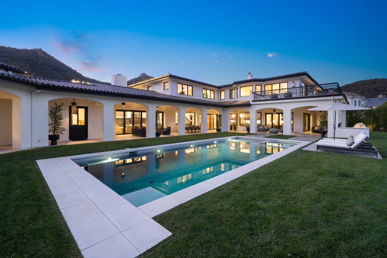 650 W Stafford Rd