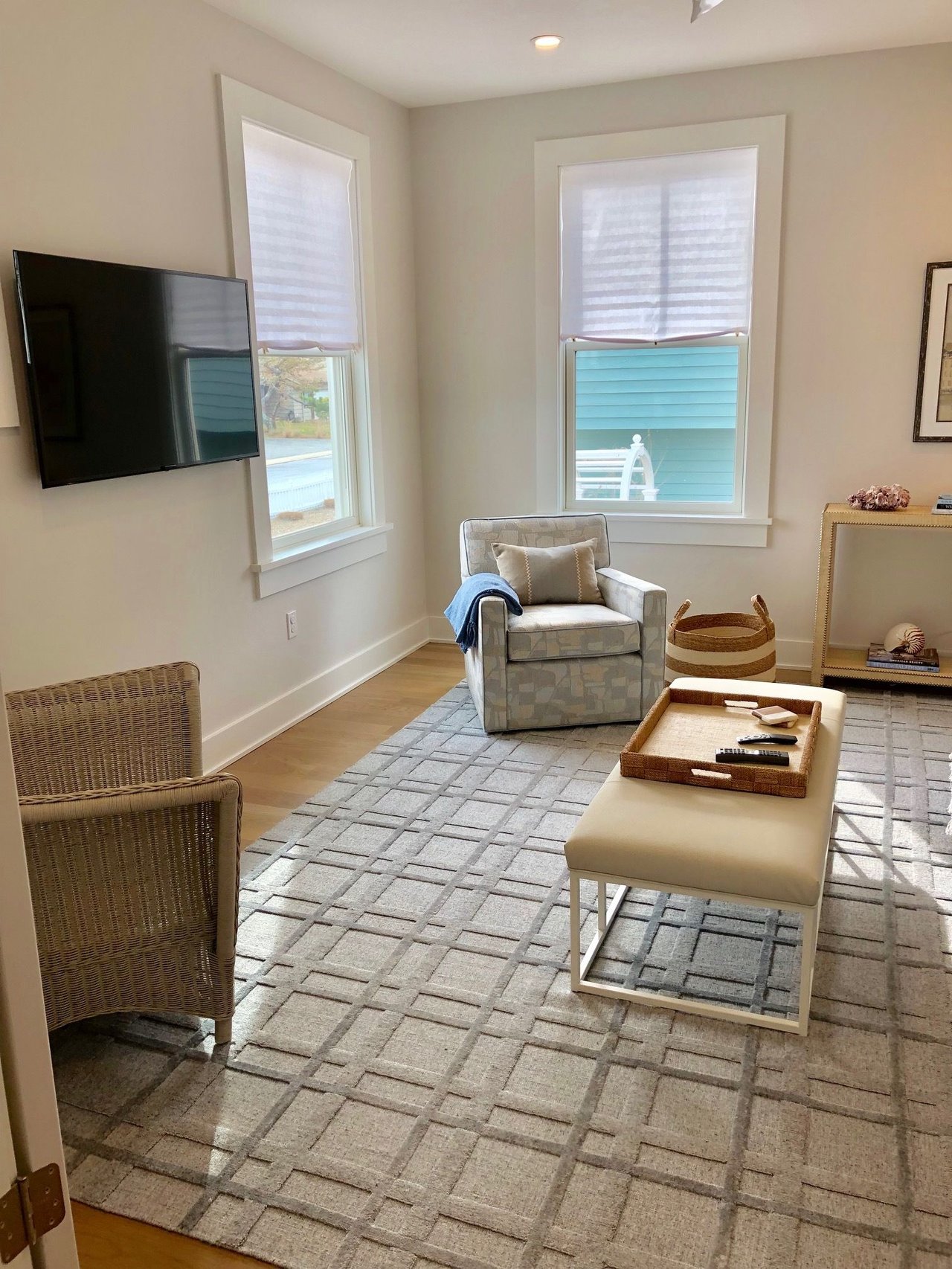 #103 Exclusive Curtis Point