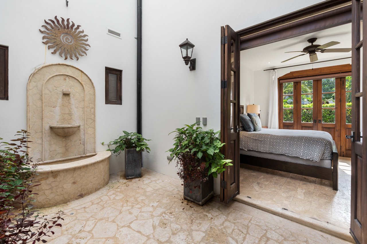 10 Plaza Carlota | A Rare Single-Level Gem in Las Catalinas