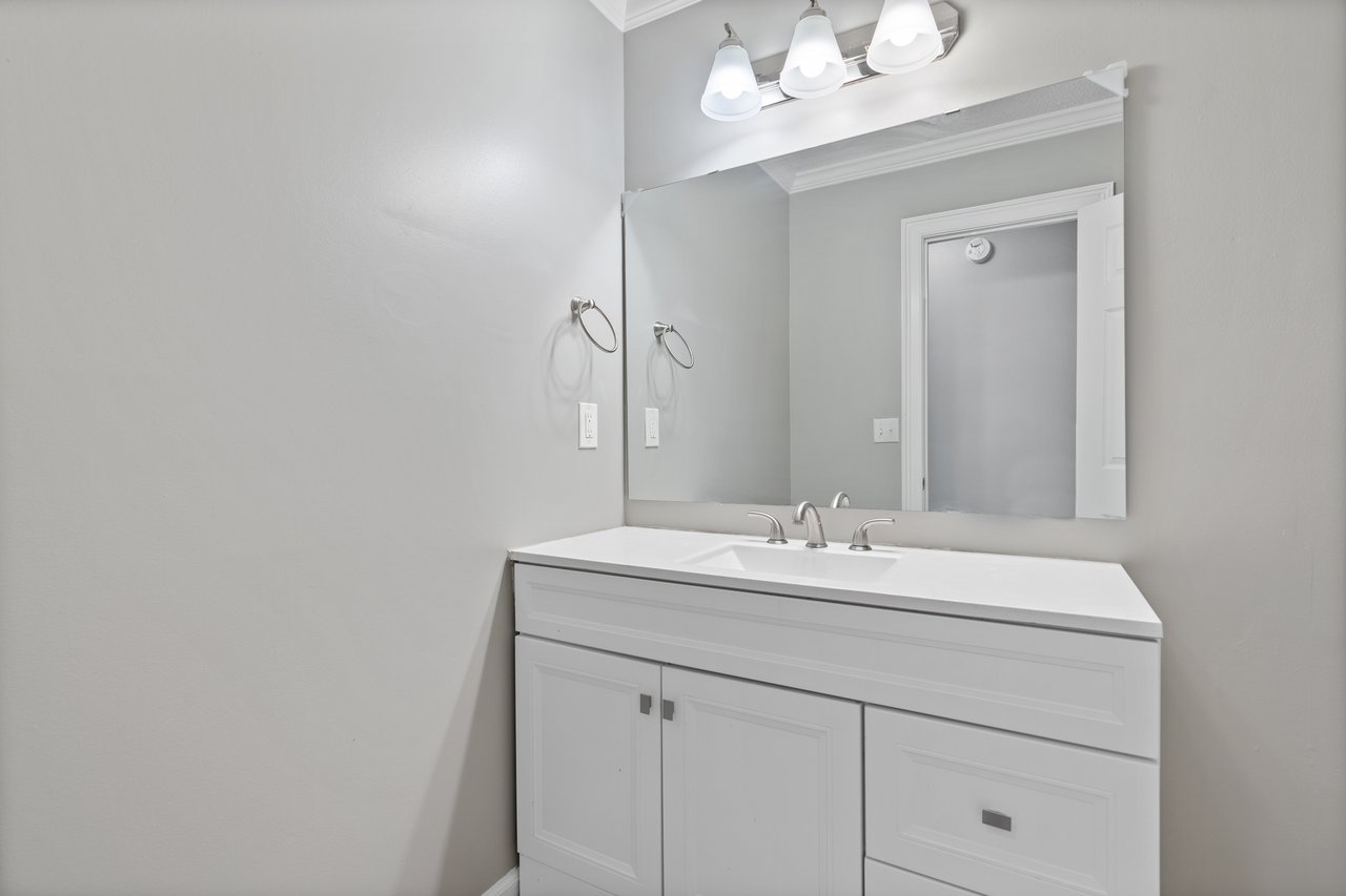 Four Bedrooms in Madison City School District!!!