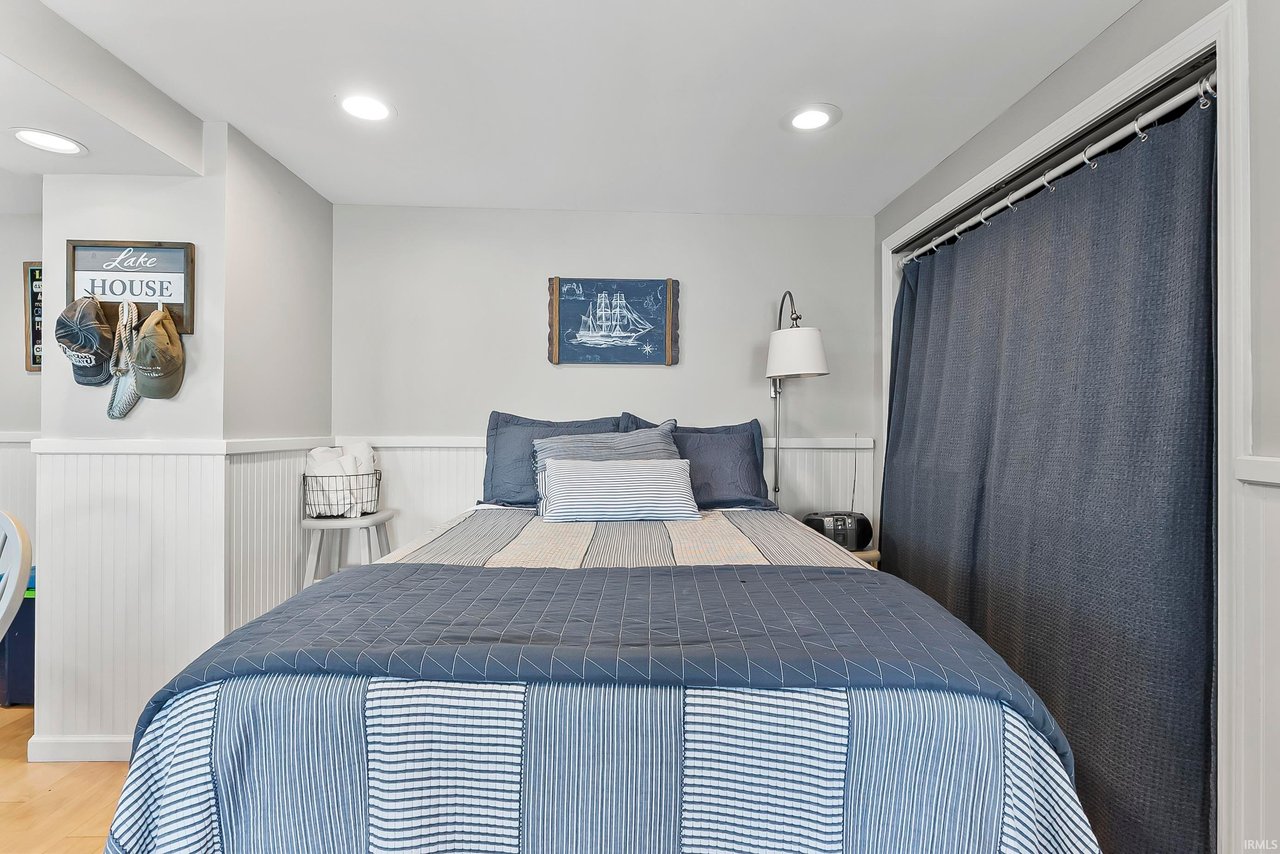 11247 N East Wawasee Drive