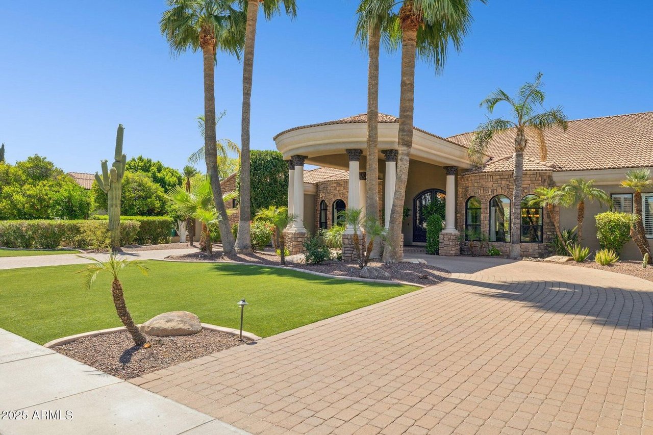 3731 E Halifax Cir 85205