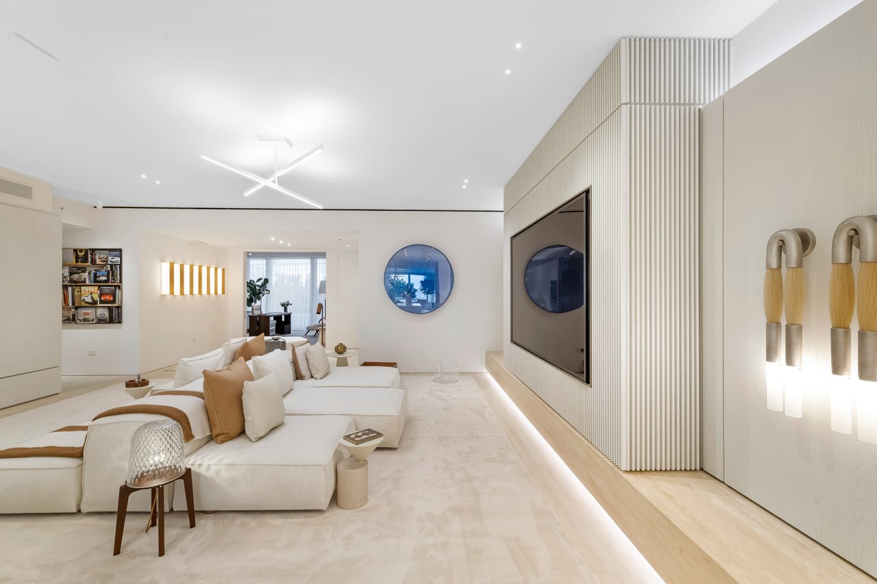 Four Seasons Surf Club S-207