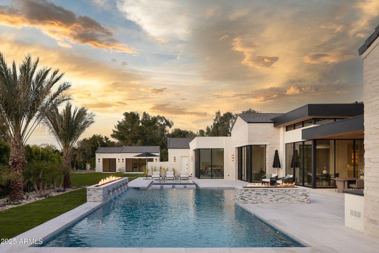 5636 E CABALLO Drive