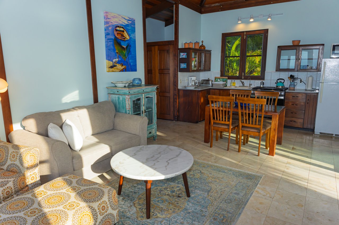 1105 Villa Botanica