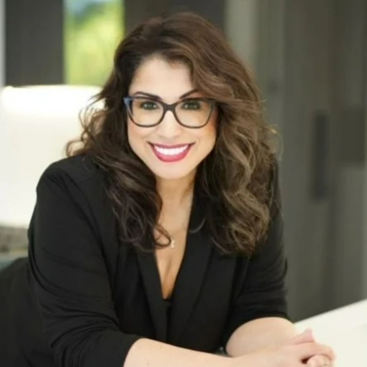 Laura Martinez Dallas, TX Real Estate Agent Headshot