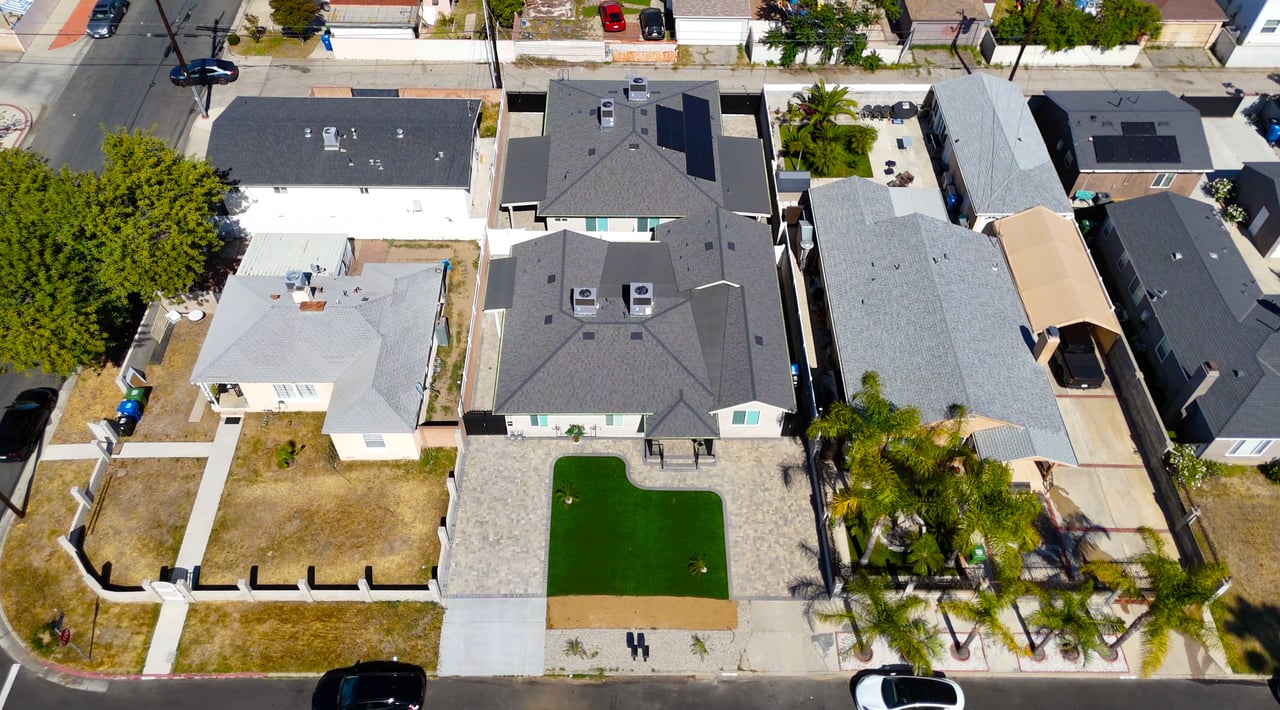 4 Units in North Hollywood