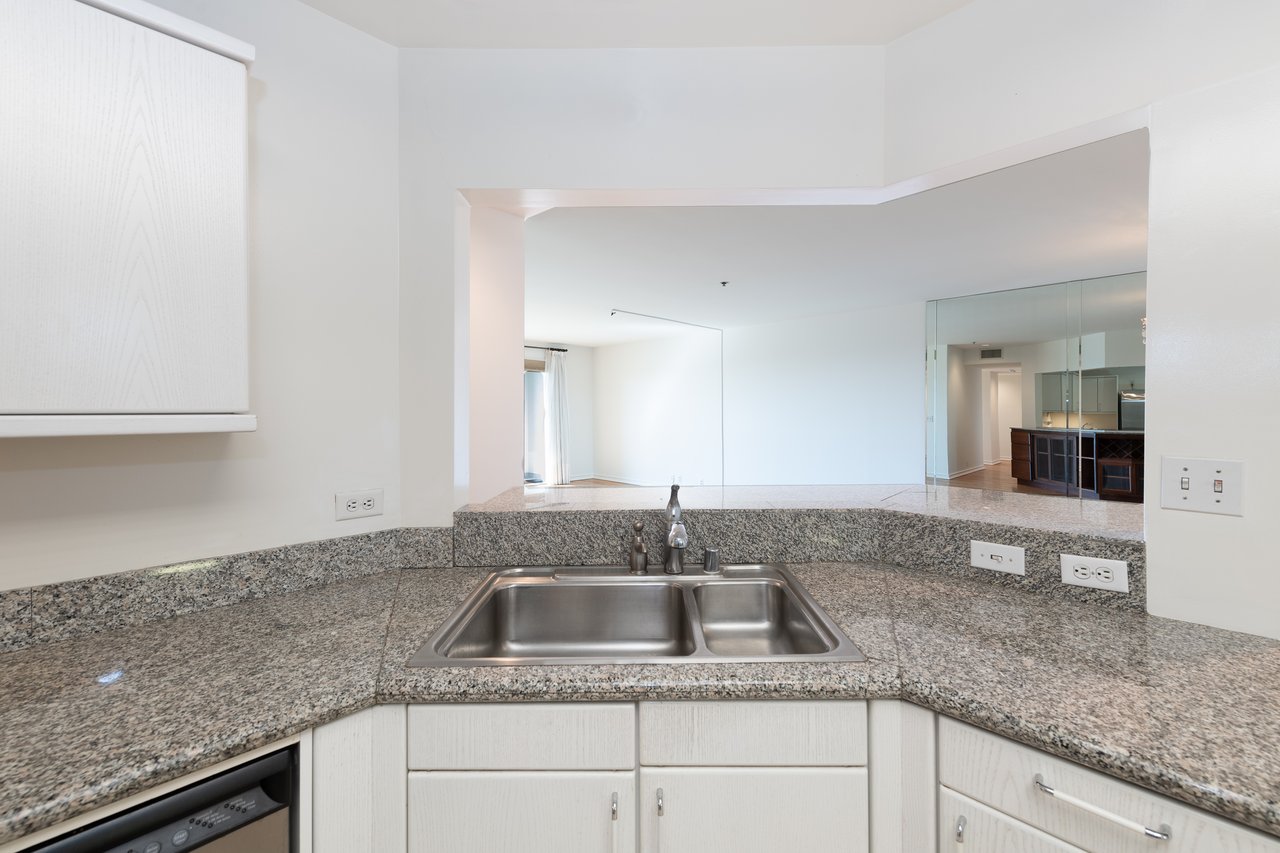 10724 Wilshire Blvd #513