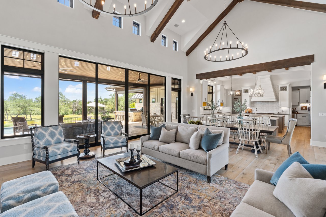 1457 Avenida High View