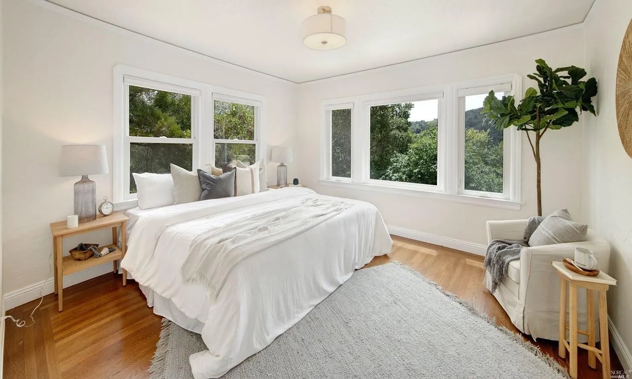 60 Elm Ave