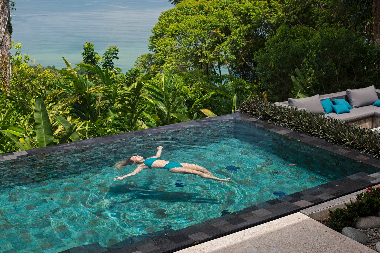 Casa Sanctuary ·  Luxury Jungle Villa · Whale Tail View