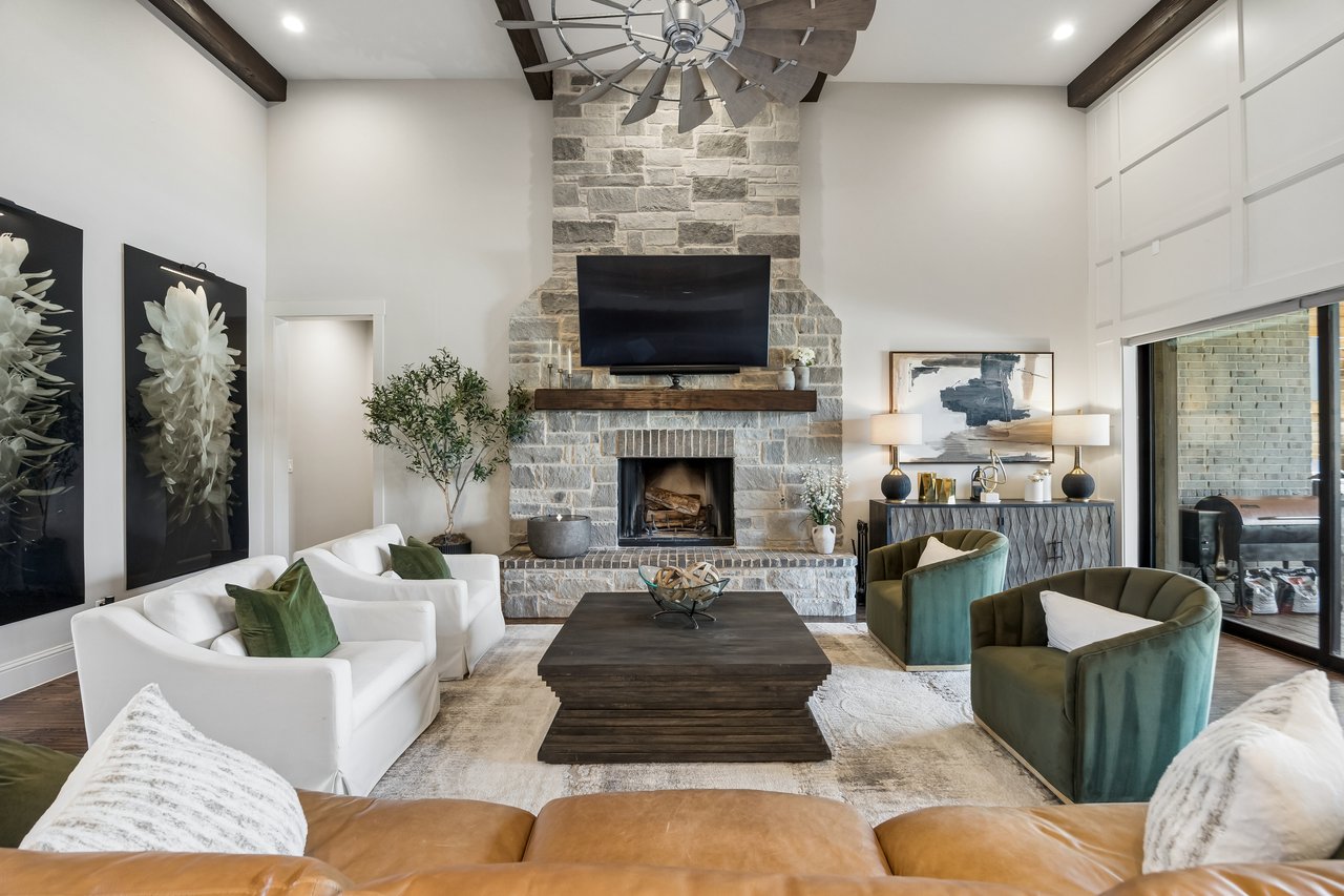 317 Knights Trail