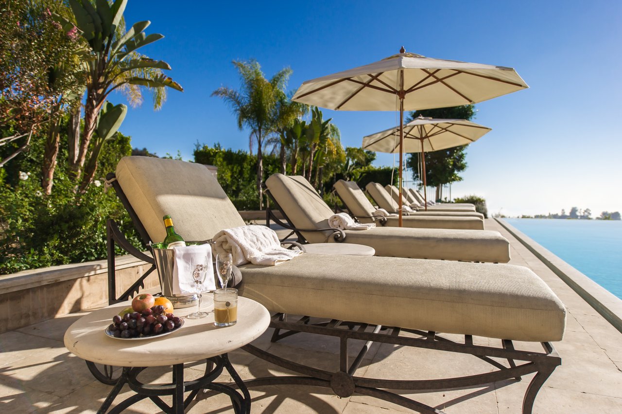 9505 Lania Lane, Beverly Hills