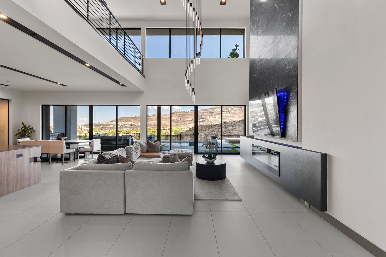 1463 Solitude Ridge Dr