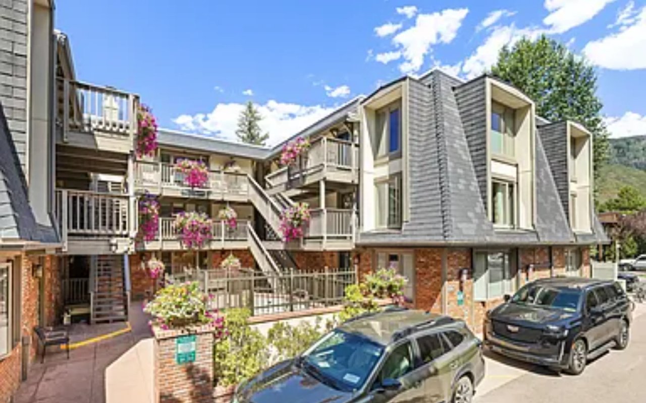 731 E Durant Ave Apt 21