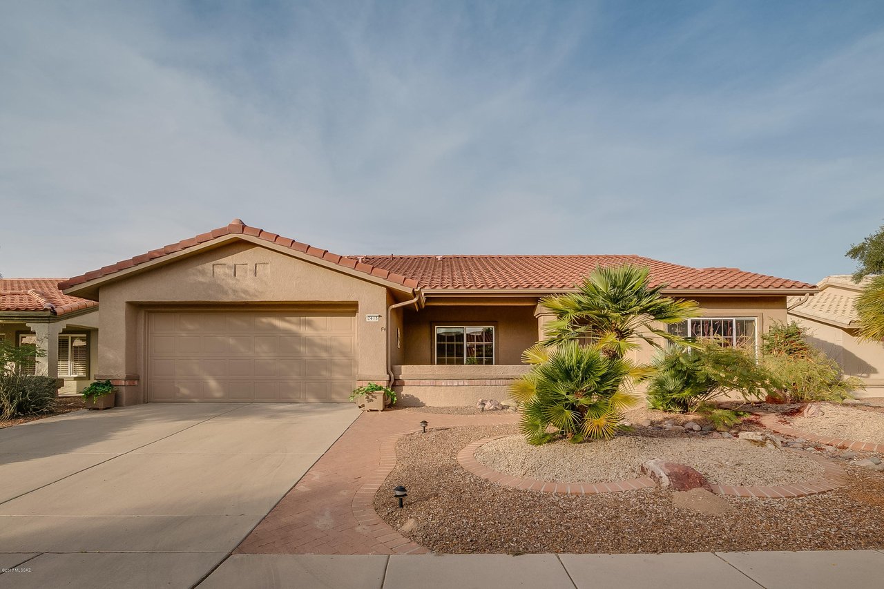 2413 E Agapanthus St