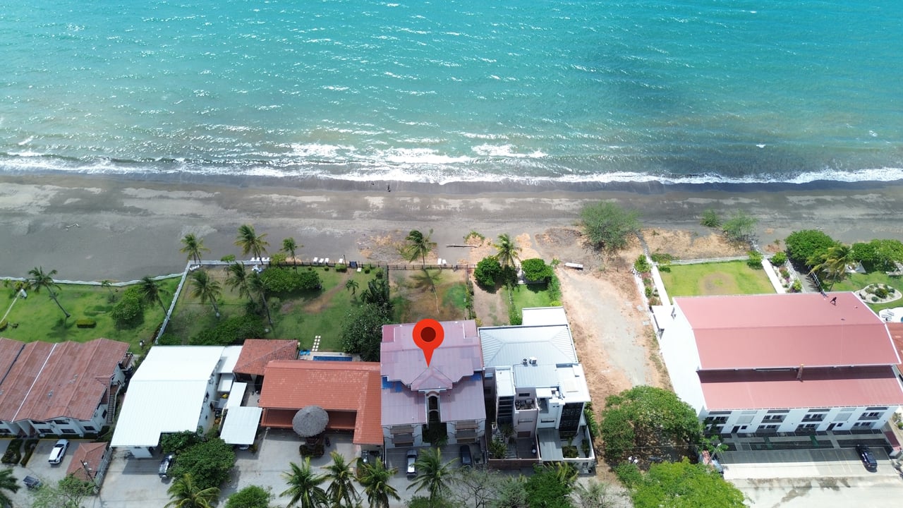 Twin Dolphins 1A - Beachfront Condo Playa Potrero