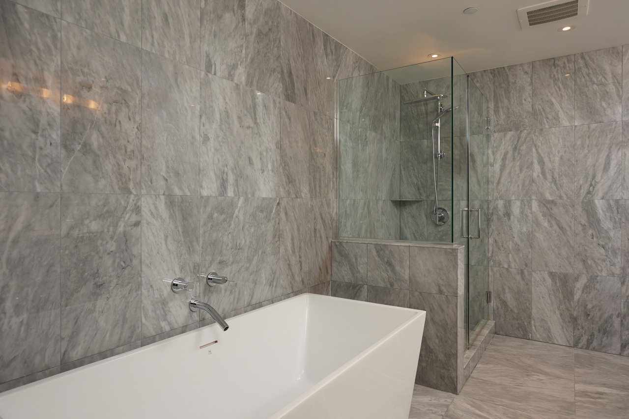 45 Sutton Square SW #306
