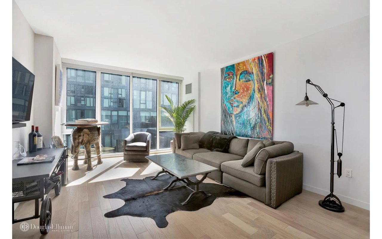 540 West 49th Street Unit: 108N