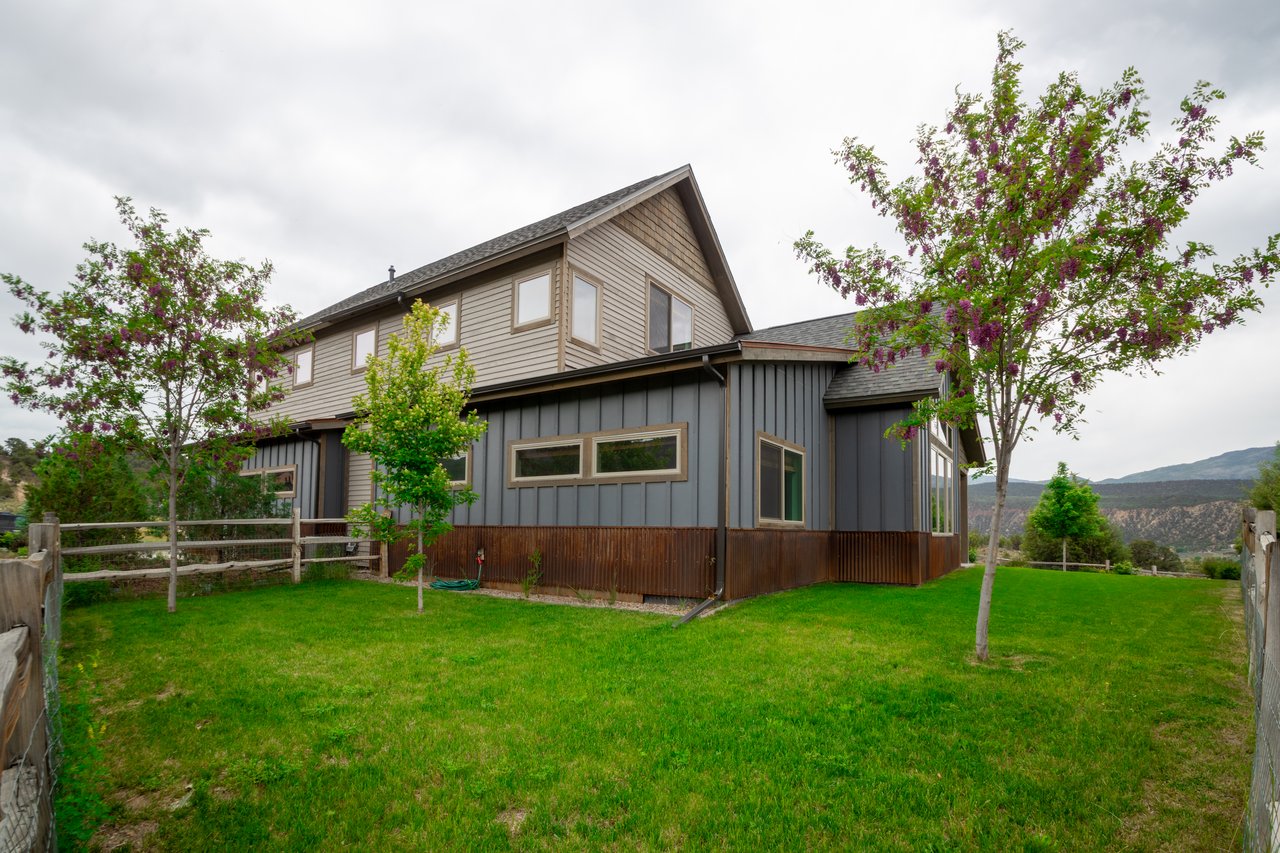 Pristine and Bright Four-Season Colorado Home