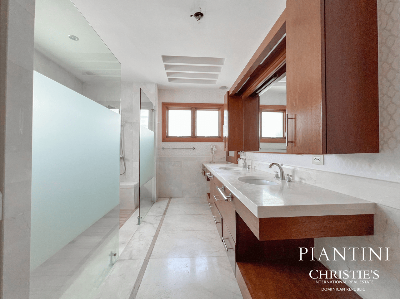The Grand Penthouse, Ensanche Piantini