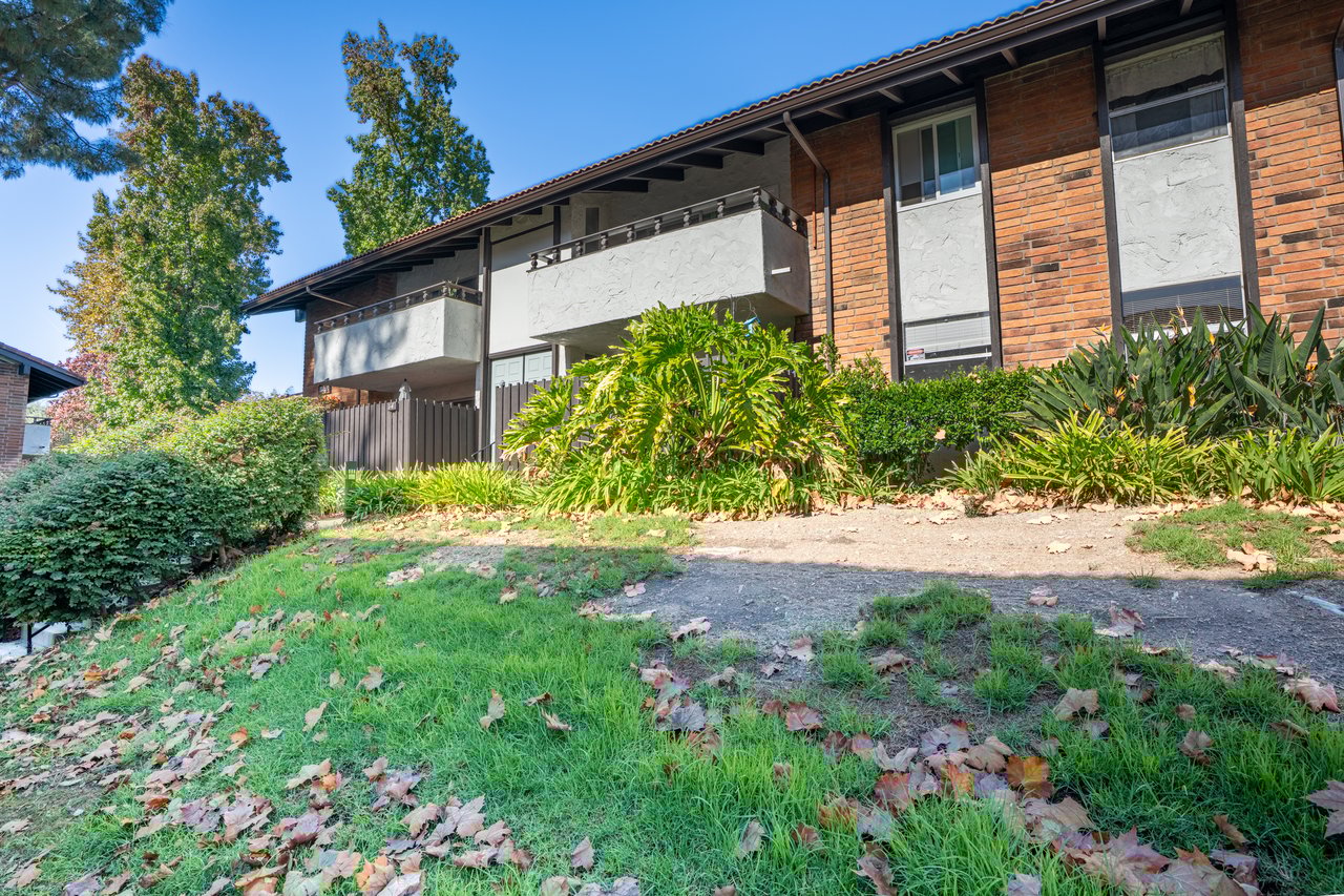 31550 Agoura Road 3