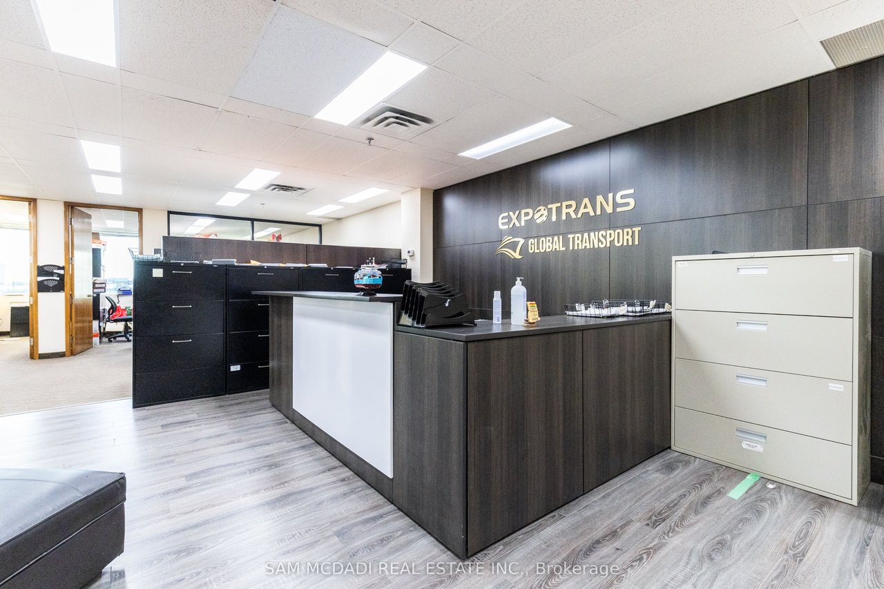 2800 Skymark Ave, #309