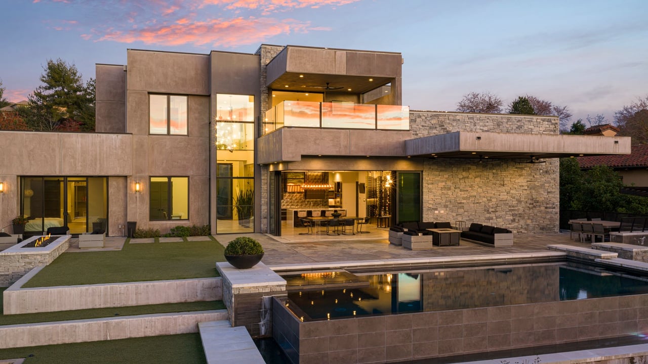 4573 Greenview Drive