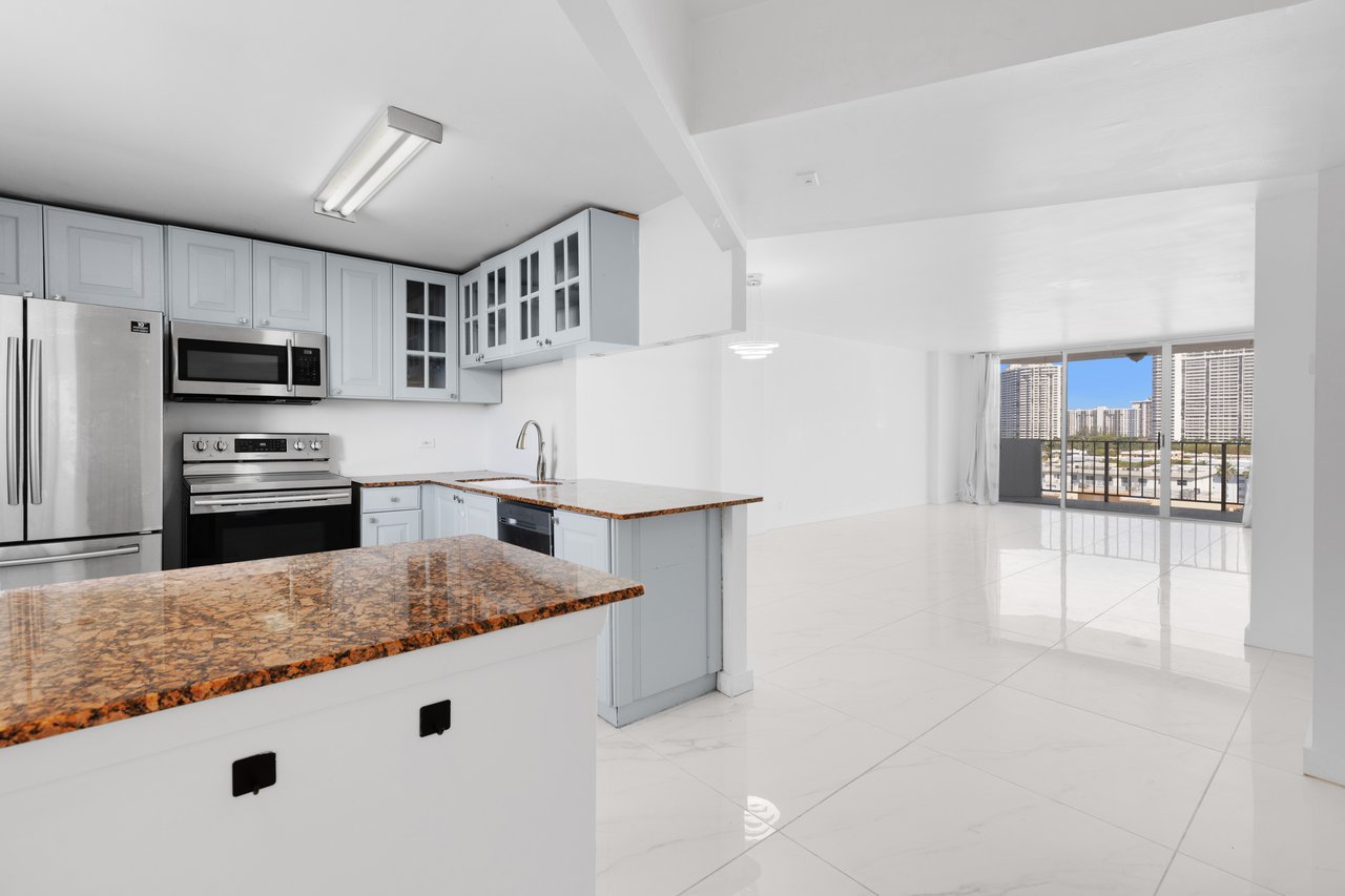 3545 NE 166th St #1004 North Miami Beach