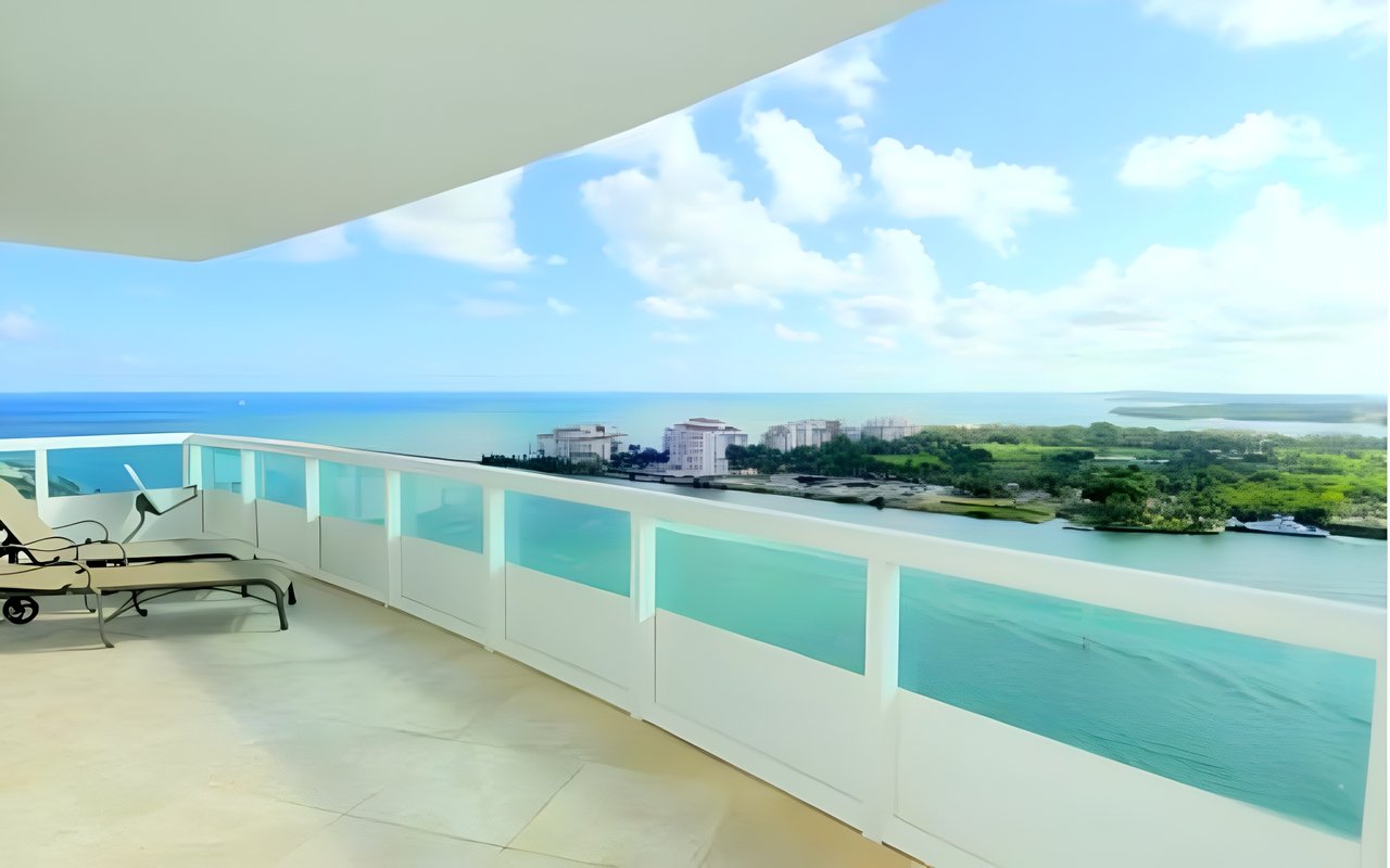 View Our Fine Featured Listings