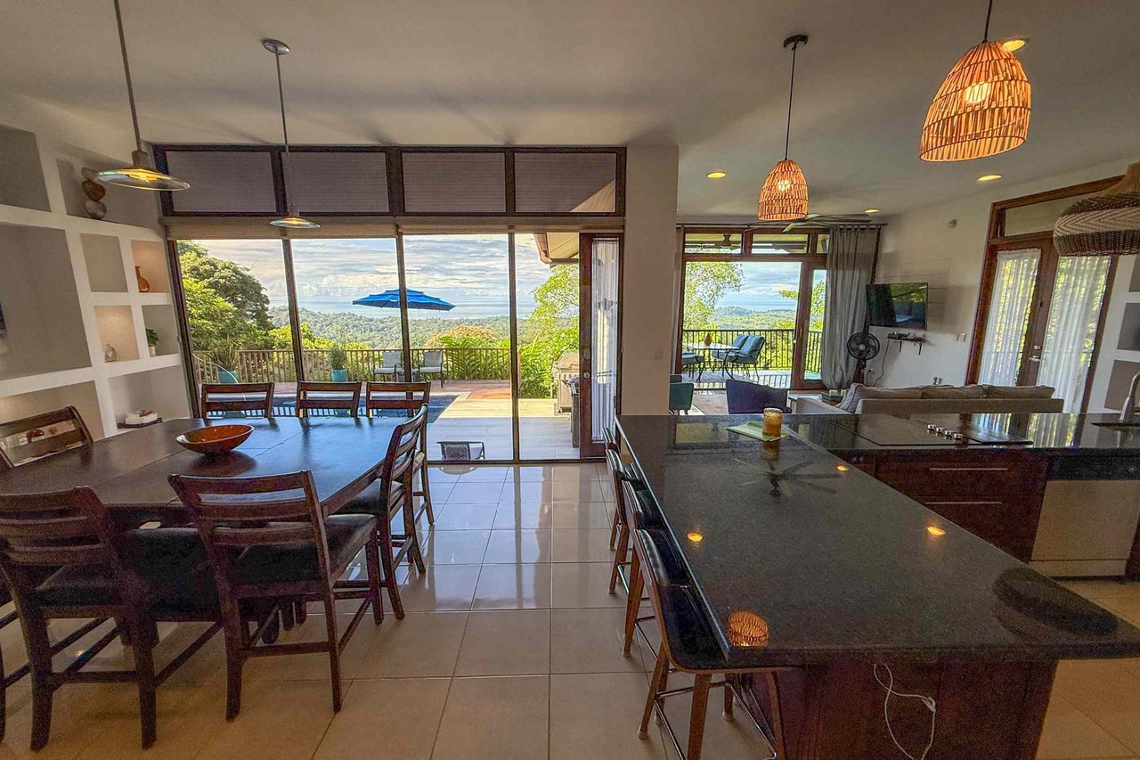 Panoramic Ocean View 4-Bedroom Home with Big Pool & Ample Space to Entertain in Ojochal Costa Rica