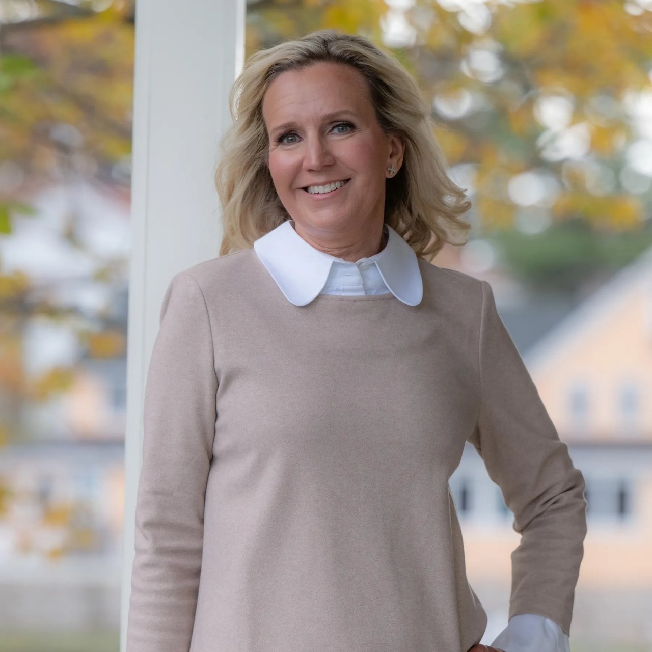 Andi Robinson Kennebunk, ME Real Estate Agent Headshot