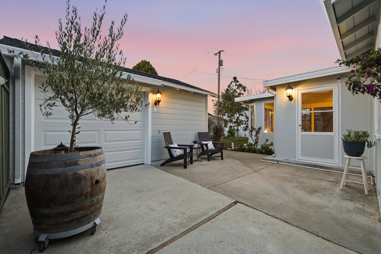 946 Los Padres Boulevard