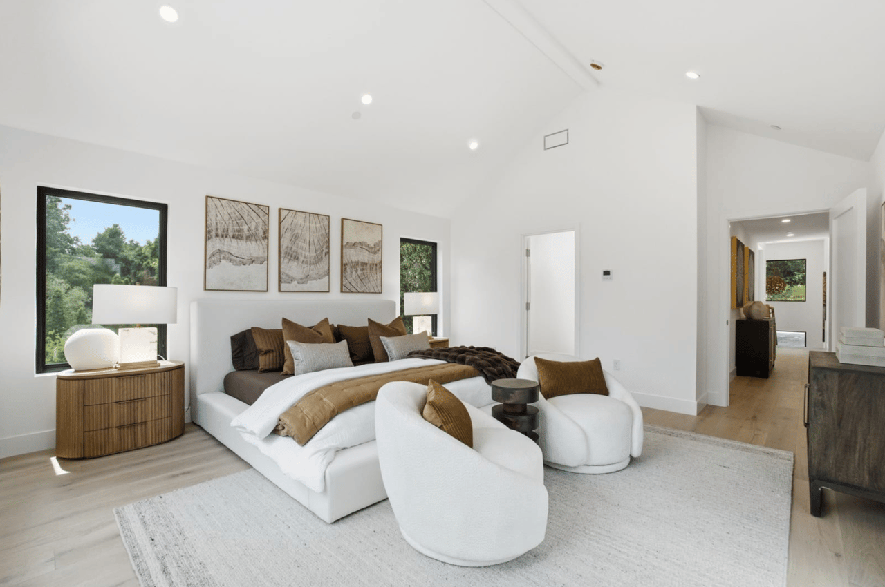 275 Hubbard Ave, Redwood City, CA 94062