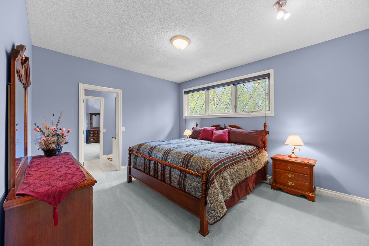 7 Biggar Heights Bay
