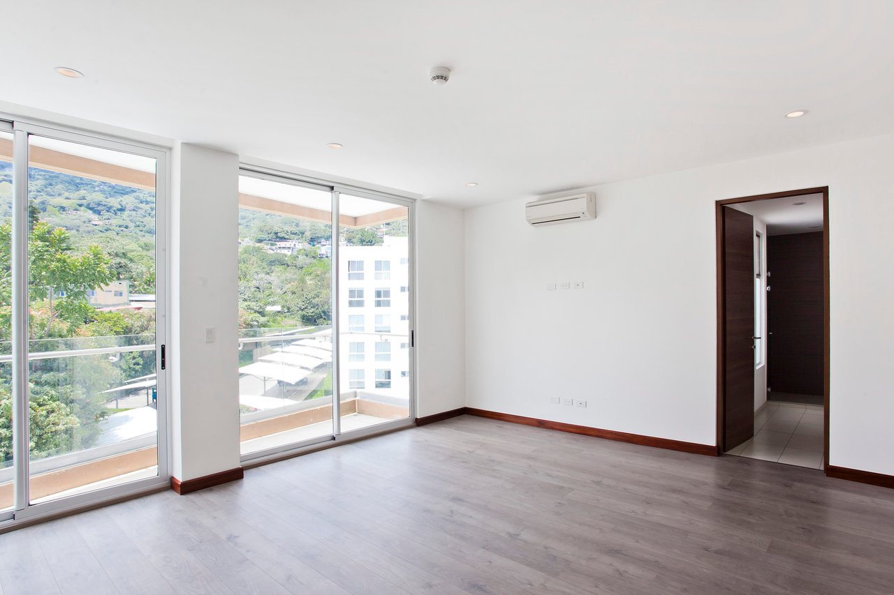 Panoramic Rooftop Penthouse, Escazu, San Jose