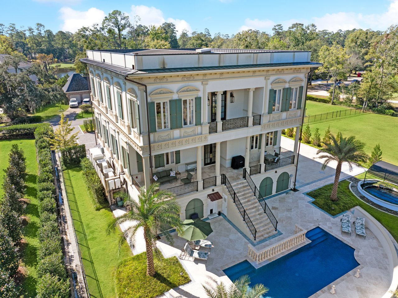 432 Magnolia Ln
