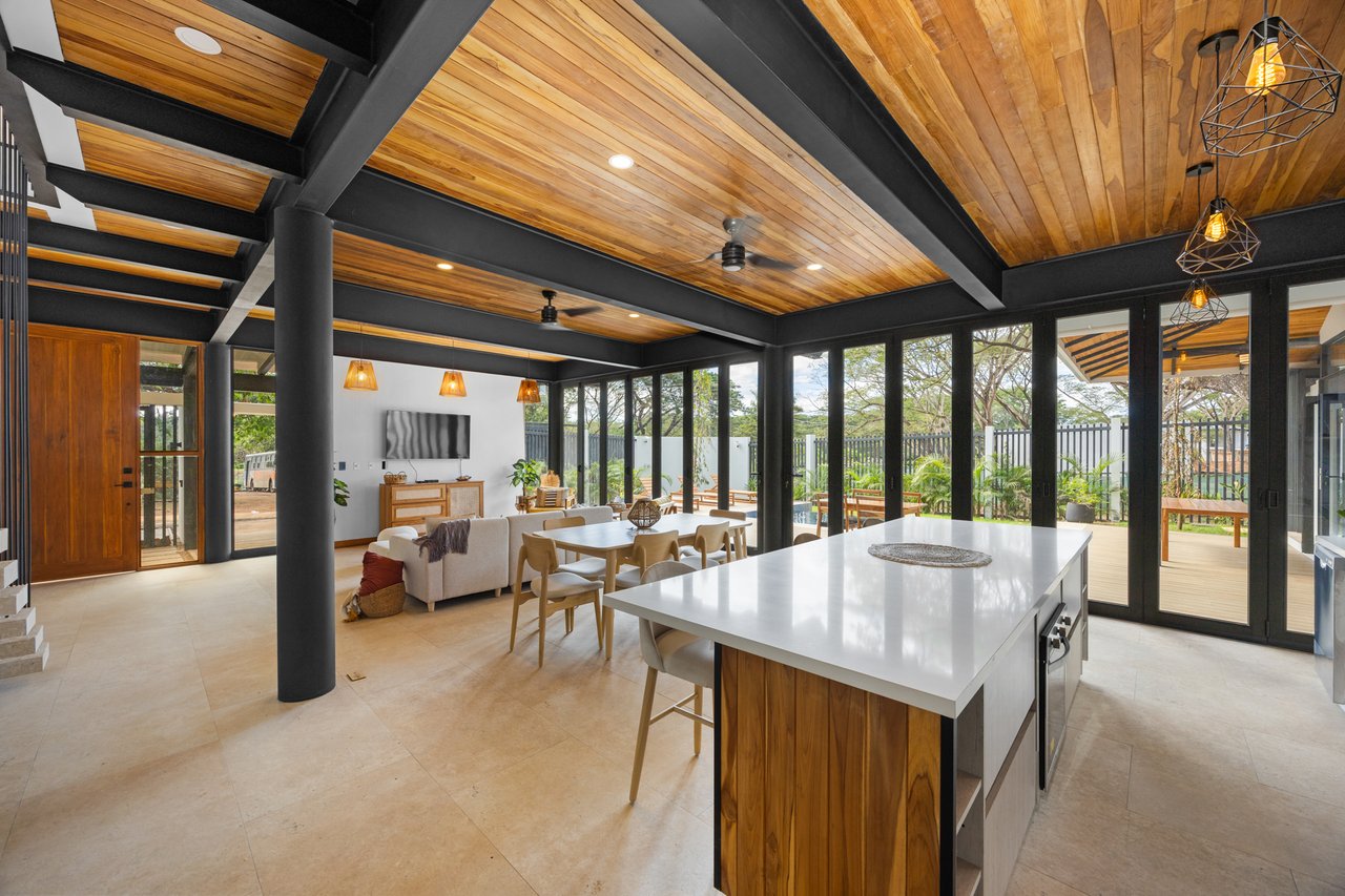 Casa Garza del Sol | Your Dream Home Awaits in the Heart of Tamarindo!