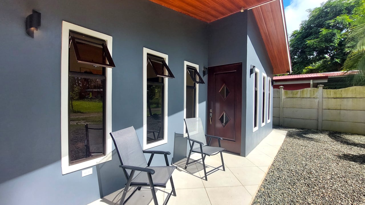 Affordable Home in Hatillo – Just 5 Minutes from Playa Dominical & Playa Linda