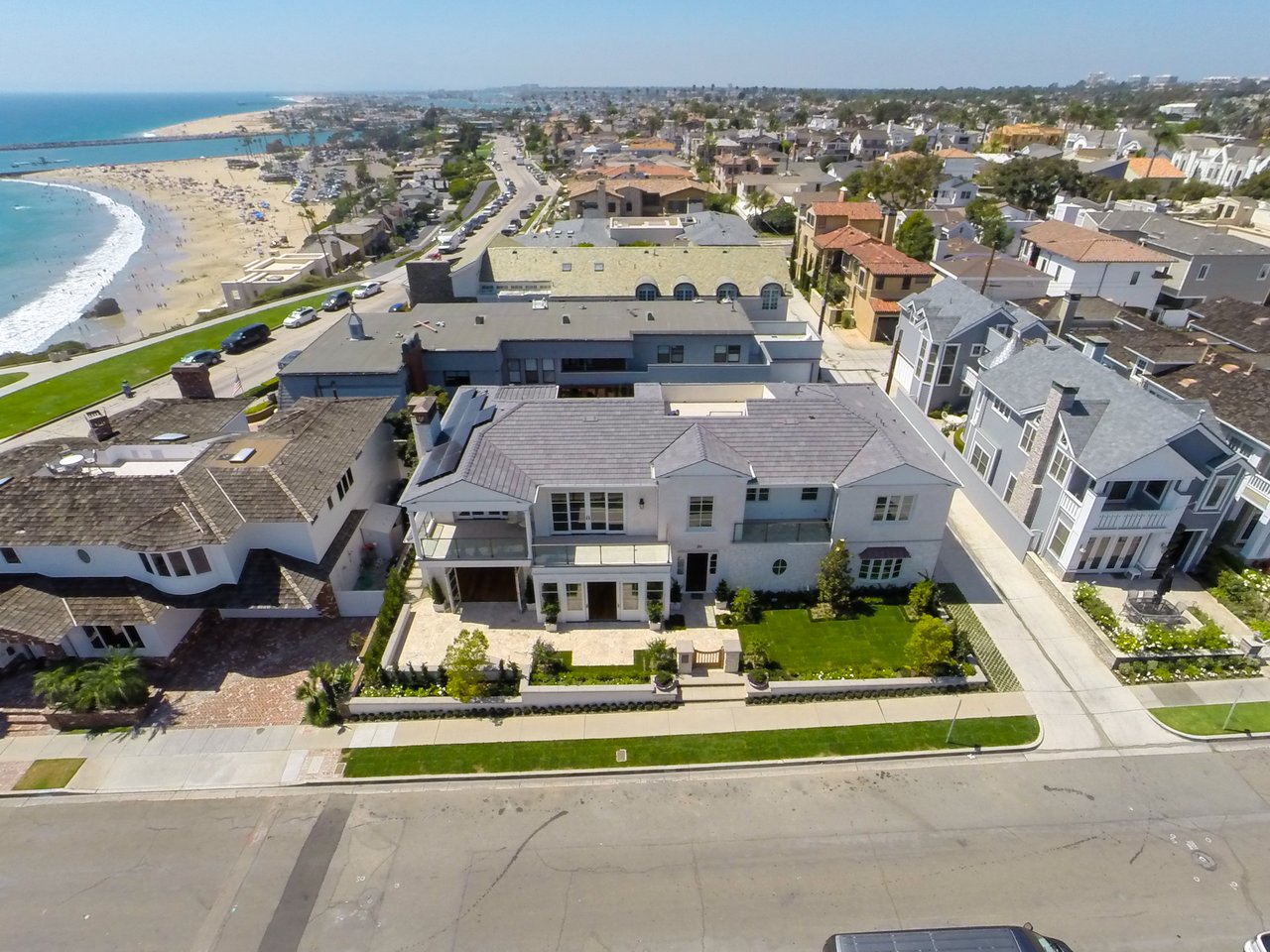 211 Orchid Ave