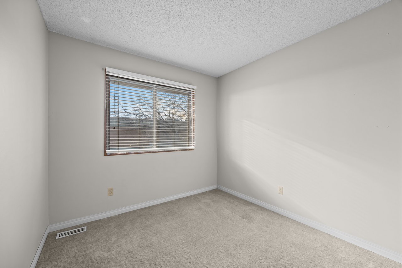130 MacEwan Park Way NW
