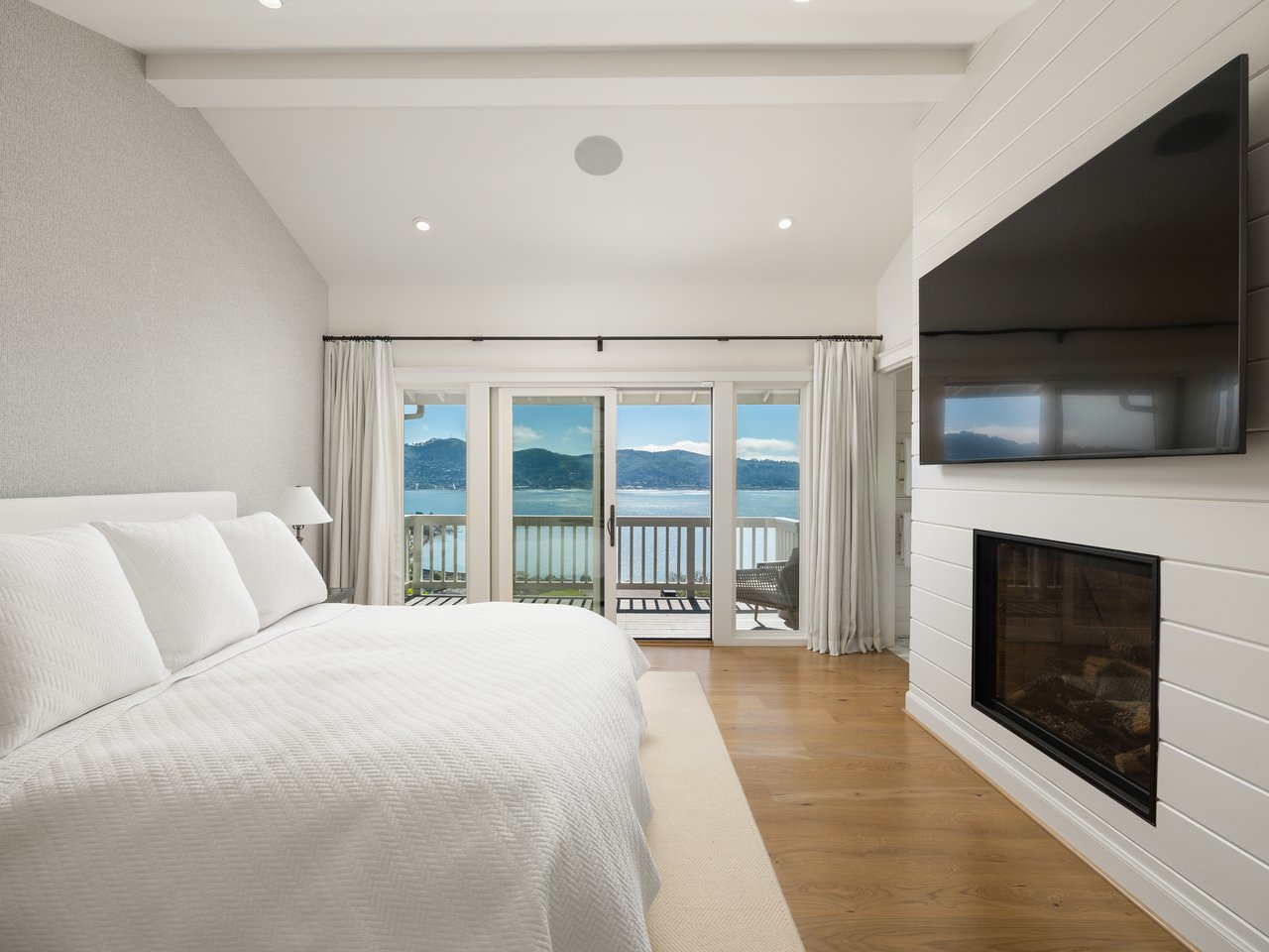 Extraordinary View Residence