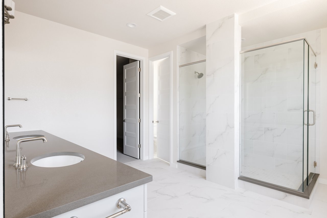 Fusion 1C - Finished Basement & 2-1 Buydown Included