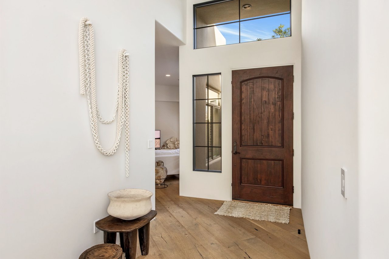 Pavoreal Old Town Scottsdale Guard Gated Elegance