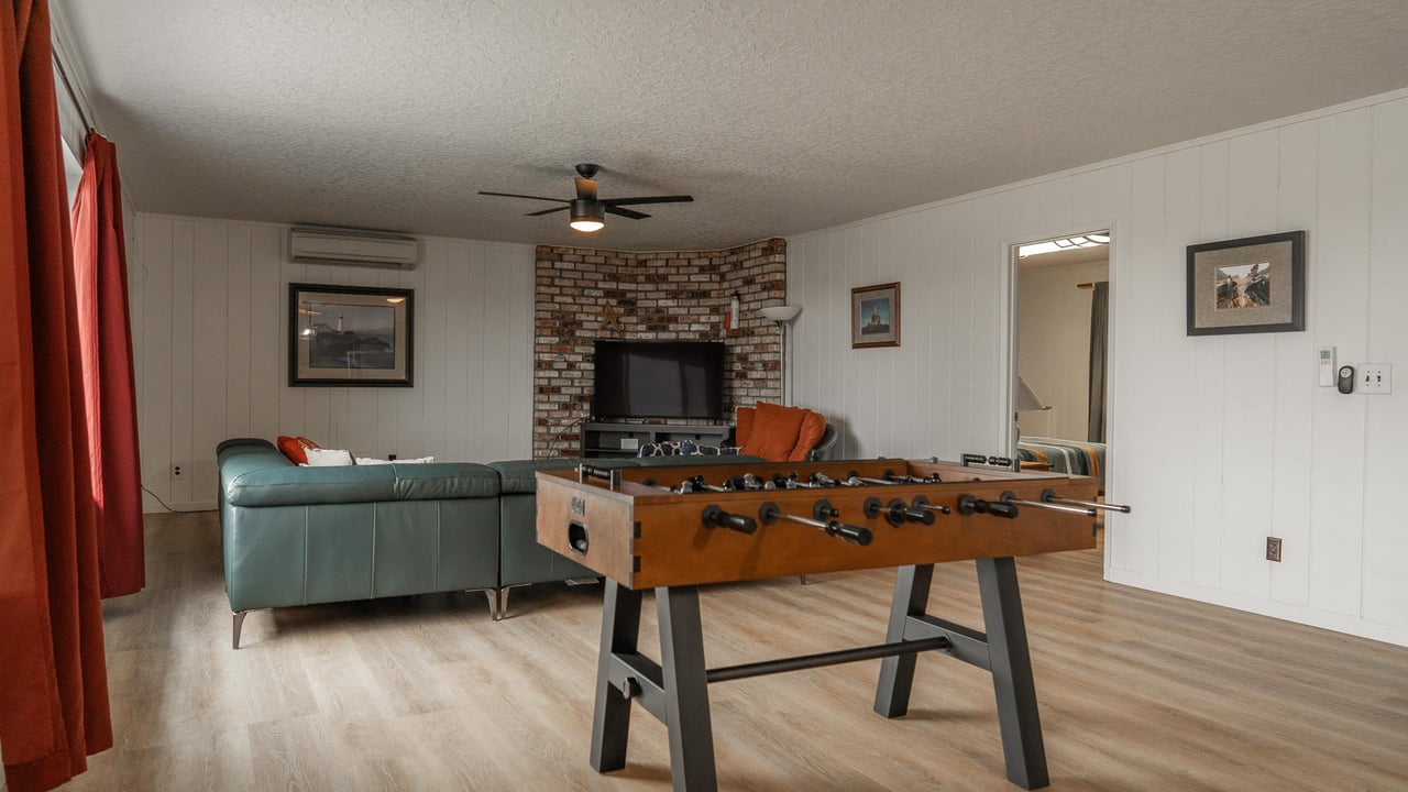 555 Hwy 101 S Apt 3