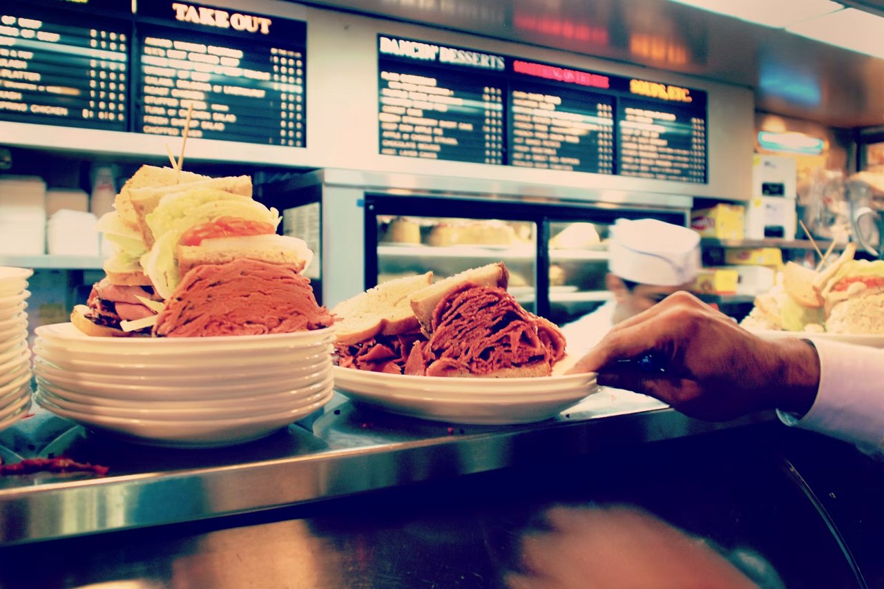 A Food Lover's Guide to the Best Local Eats Near Libertyville, IL