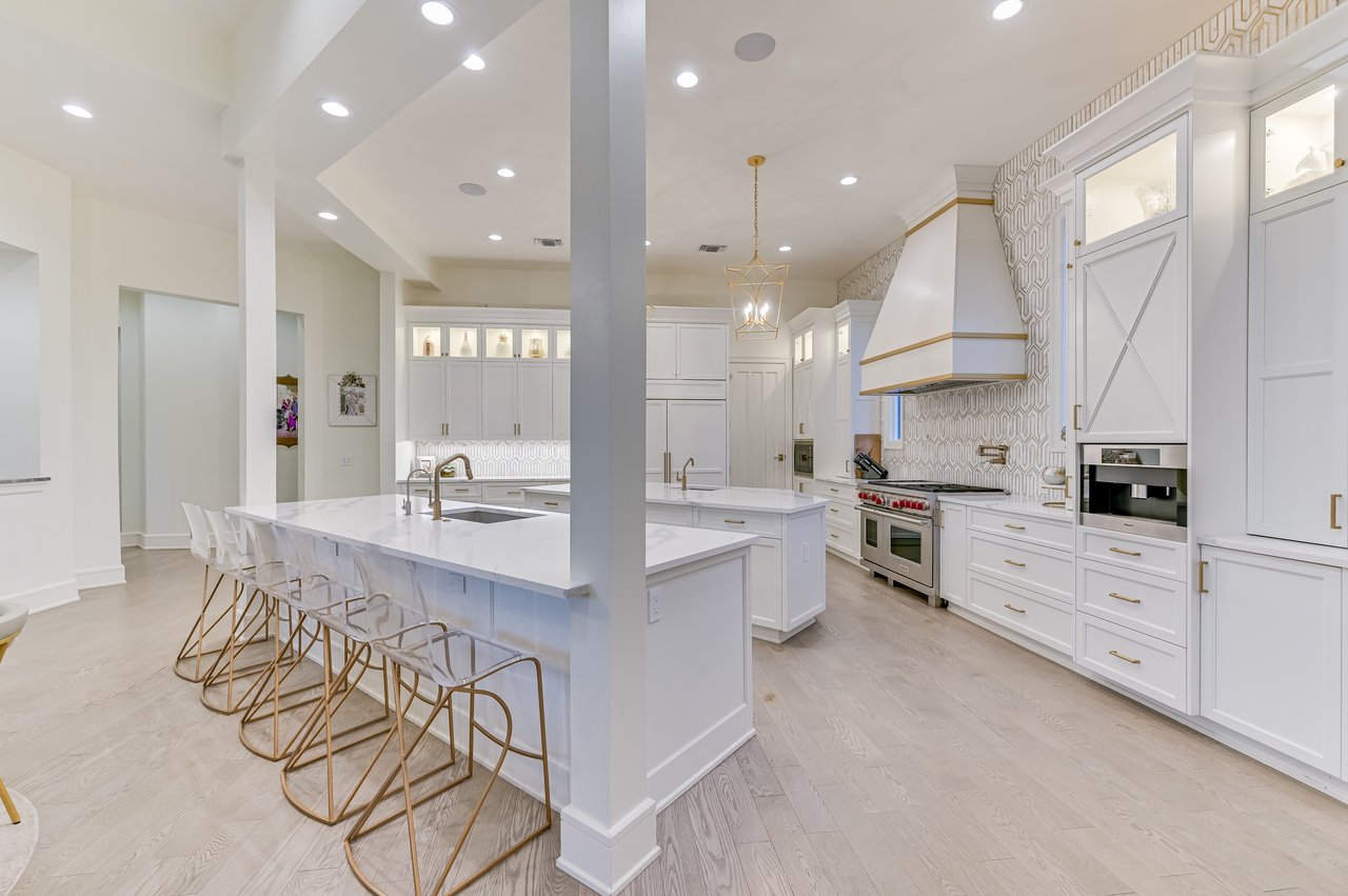 Extraordinary Lake Austin Compound